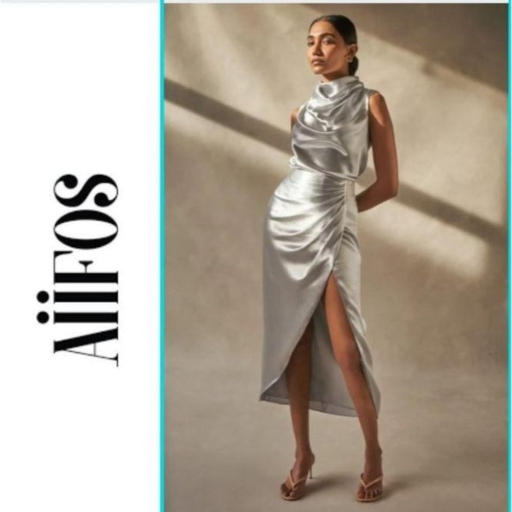 AIIFOS Orla Skirt in Silver Size S